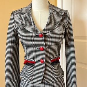 Ladies Suit, includes mini skirt and blazer, size XS